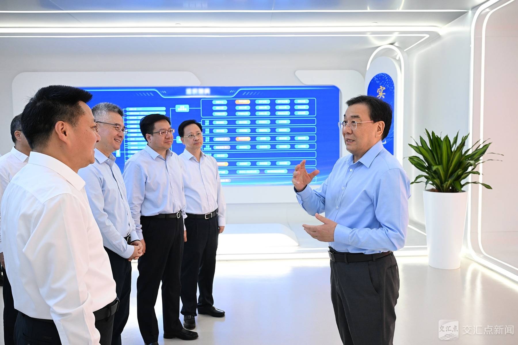 信长星在江苏交控和省农垦集团调研